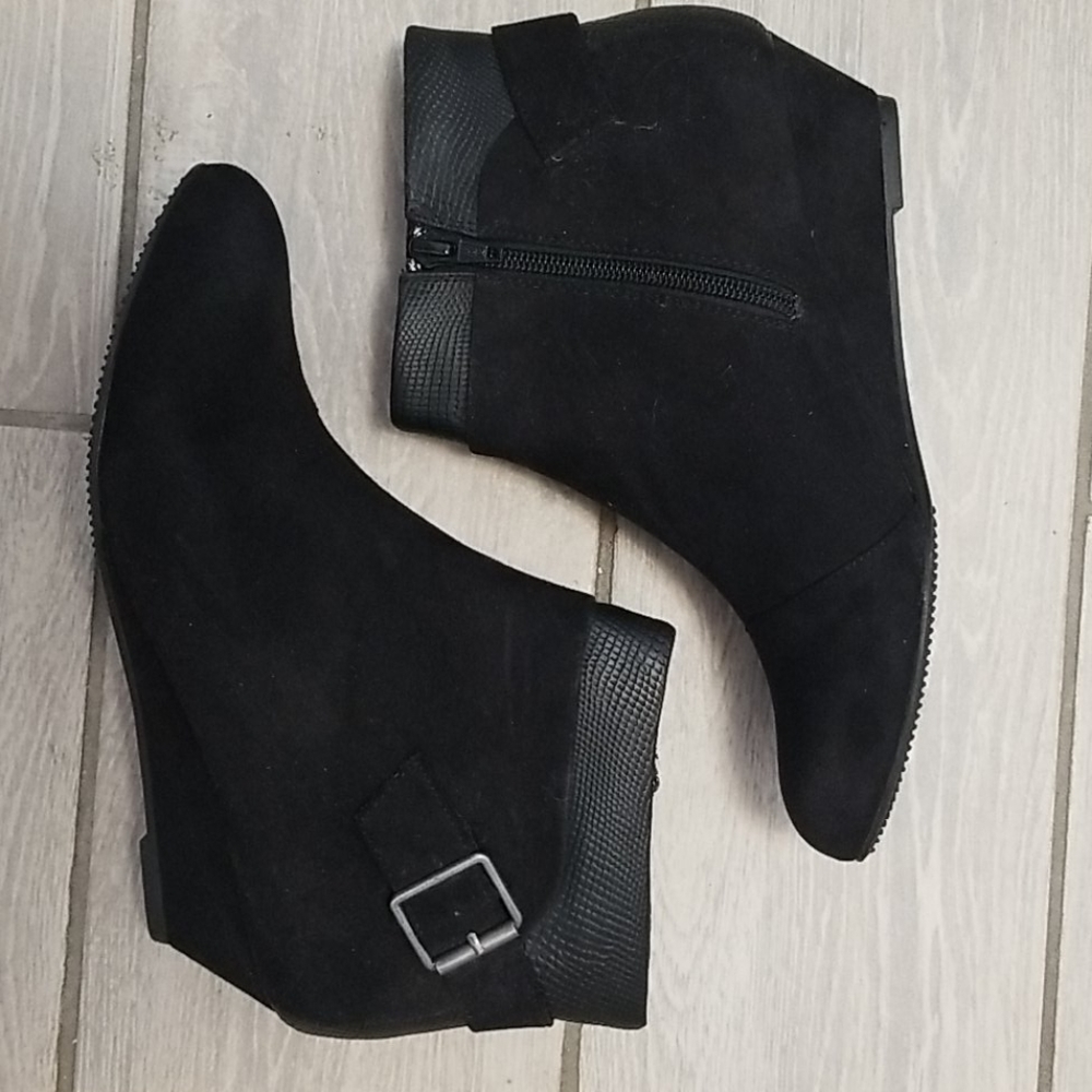 BC Faux suede boots wedge booties buckle